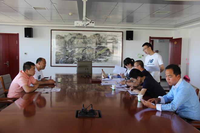 榆陽區(qū)委文明辦主任劉亞飛一行蒞臨我公司指導文明單位創(chuàng)建工作